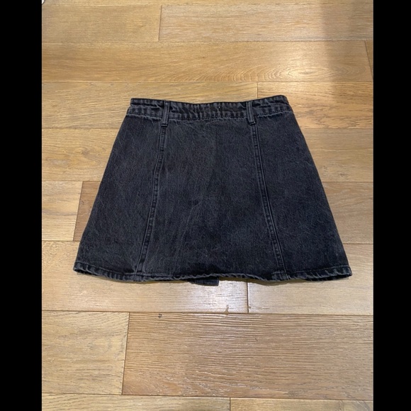 Black button up jean skirt - Picture 3 of 4